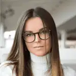Chelsea R.